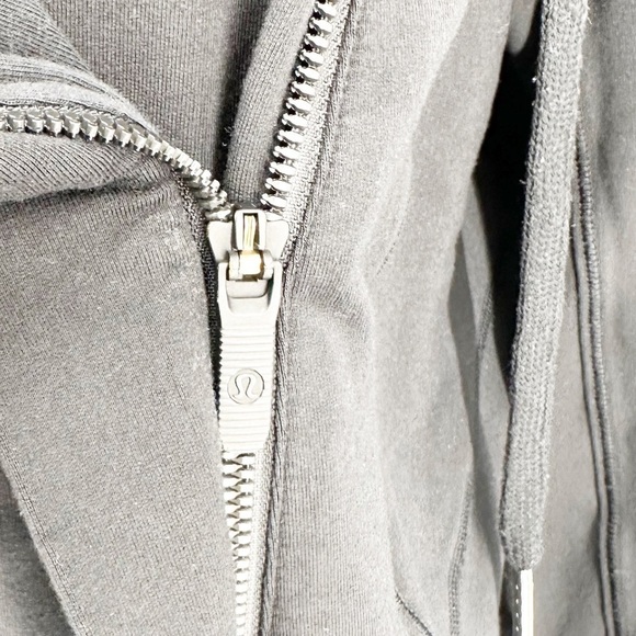 Peloton X Lululemon Coast Easy Wrap - Picture 5 of 9